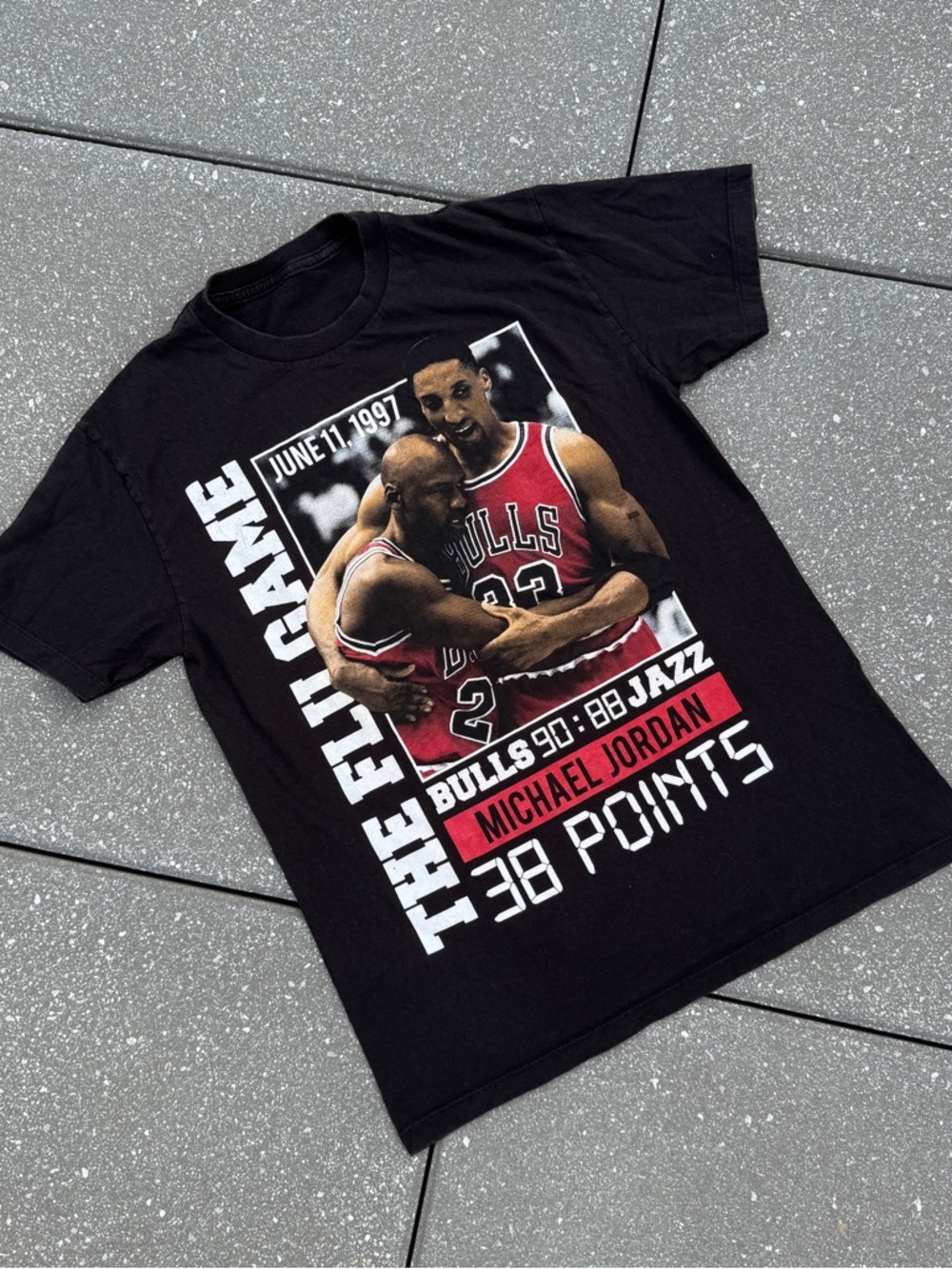 Michael Jordan Flu Game Bulls 38 Points Graphic Tee - Black & Red